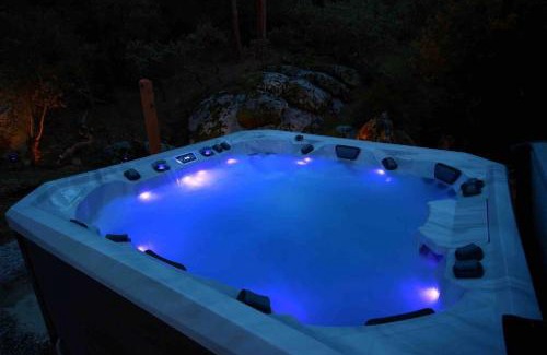 Mariposa Casa | Red Tail Retreat