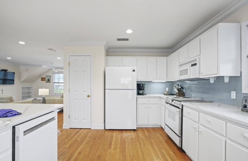 Indian Pass Casa | Redbird Beach: 7BR Beachfront Home- Priv. Pool, Pet Friendly, Sleeps 23!