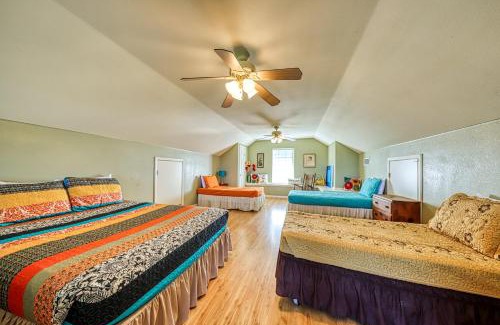 Oatmeal Cabina | Redbird Retreat On Lake Travis