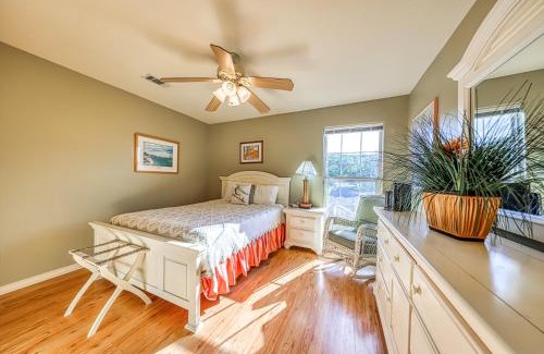 Oatmeal Cabina | Redbird Retreat On Lake Travis