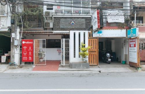 Pinagsama Hotel | RedDoorz at DBuilders Rooms Ph1 Taguig