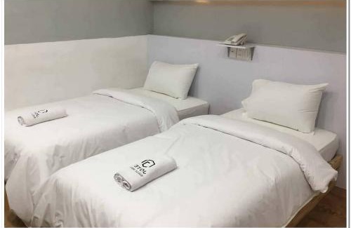 Medan Casa | RedDoorz at Jotel Guest House Medan