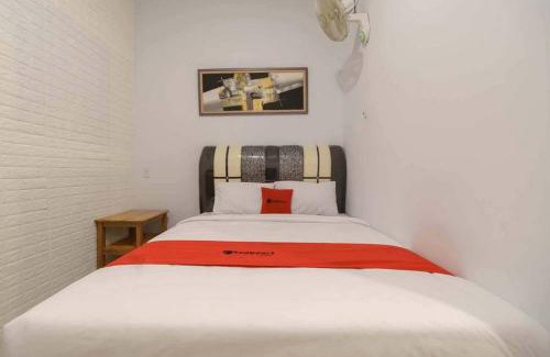 Medan Hotel | RedDoorz at Mutiara Residence Deli Serdang