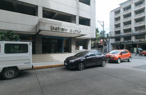 Makati Hotel | RedDoorz at TJMG by Bel Air Polaris Makati