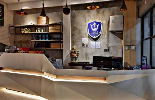 Medan Hotel | RedDoorz CBD Polonia Medan
