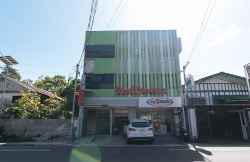 Legazpi Hotel | RedDoorz @ Golite Old Albay