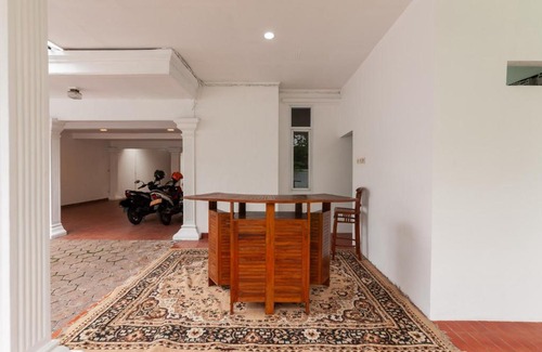 Bangka Hotel | RedDoorz @ Kemang Dalam