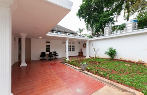 Bangka Hotel | RedDoorz @ Kemang Dalam