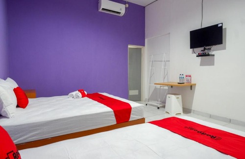 Kaliwungu Casa | RedDoorz near Alun Alun Kaliwungu Kendal