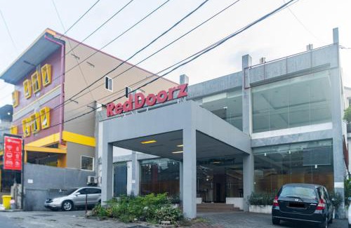 Manado City Centre Casa | RedDoorz near Bahu Mall Manado
