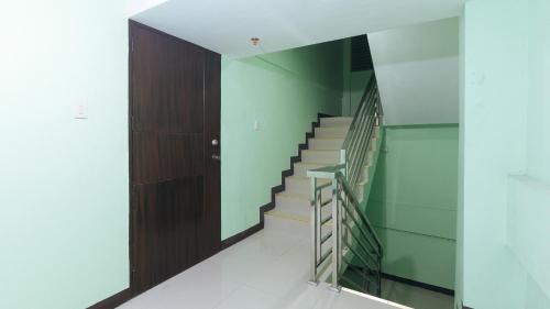 Bagong Lipunan Ng Crame Hotel | RedDoorz near EDSA Camp Crame