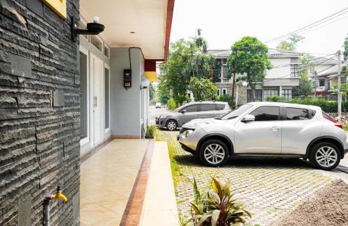 Binong Casa | RedDoorz near Siloam Karawaci 3