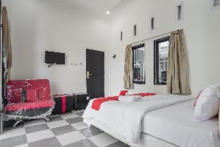 Jambi Casa | RedDoorz near Sultan Thaha Airport Jambi