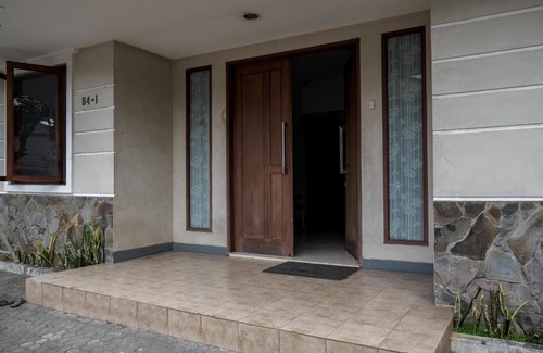 Binong Casa | RedDoorz near Supermall Karawaci 2