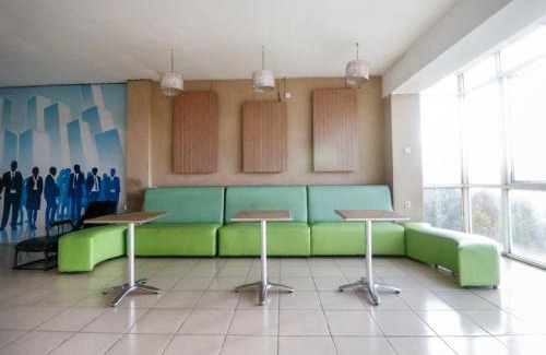 Balikpapan Casa | RedDoorz near Terminal Batu Ampar