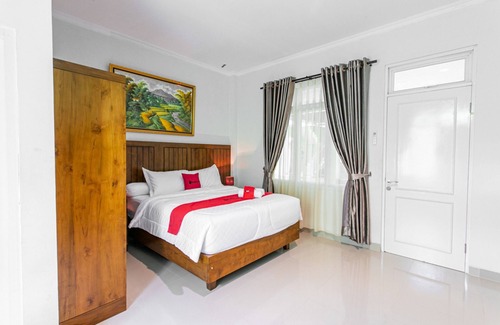 Kasihan Casa | RedDoorz Near Universitas Muhammadiyah Yogyakarta
