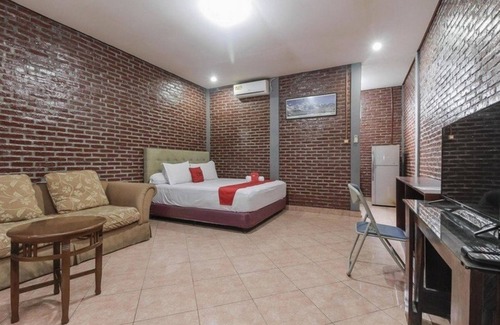 Ragunan Casa | RedDoorz Plus @ Ampera Raya
