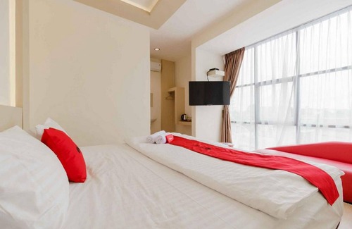 Medan Casa | RedDoorz Plus near Millenium ICT Centre Medan 2