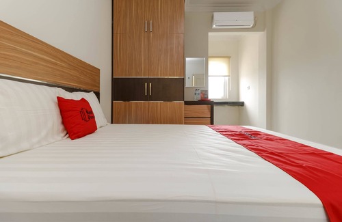 Palembang Hotel | RedDoorz Plus near Palembang Square Mall