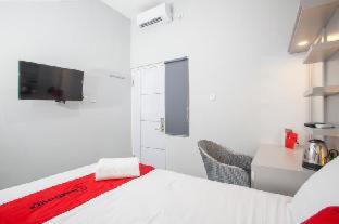 Dinoyo Casa | RedDoorz Plus near Politeknik Negeri Malang