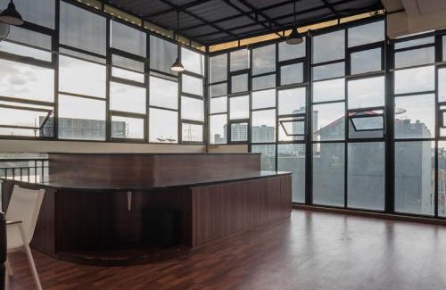 Bendungan Hilir Casa | RedDoorz Plus near Semanggi