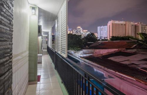 Bendungan Hilir Casa | RedDoorz Plus near Semanggi