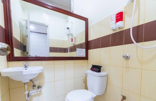 Davao Hotel | RedDoorz Plus Near SM Lanang Davao