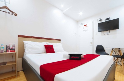 Davao Hotel | RedDoorz Plus Near SM Lanang Davao