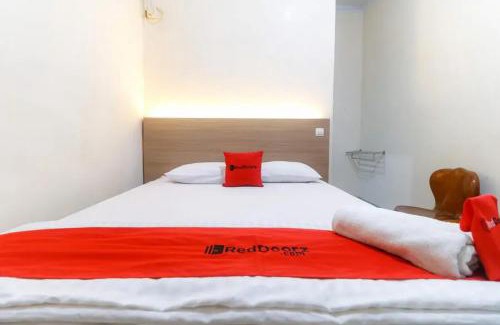 Jambi Casa | RedDoorz Plus near WTC Batanghari Mall