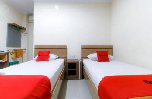 Jambi Casa | RedDoorz Plus near WTC Batanghari Mall