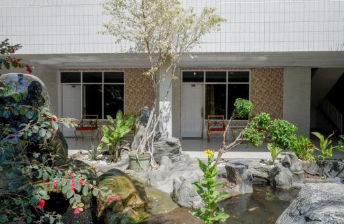 Palu Casa | RedDoorz Plus Syariah at Alam Raya Hotel