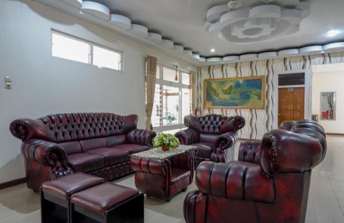 Palu Casa | RedDoorz Plus Syariah at Alam Raya Hotel