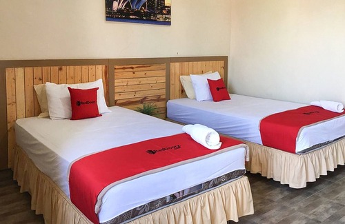 Sampang Casa | RedDoorz Plus Syariah near Alun Alun Sampang