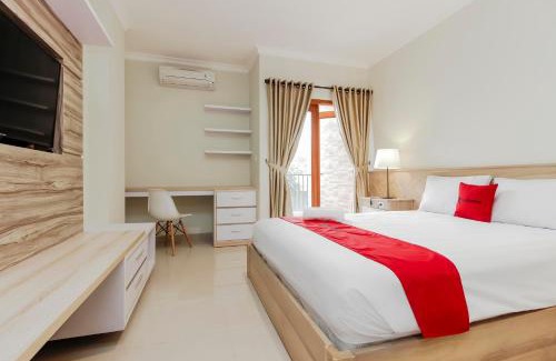 Ragunan Casa | RedDoorz Premium near Ragunan Zoo 2