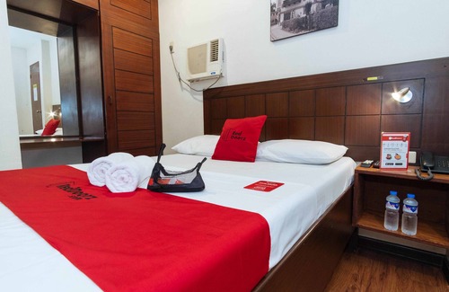 San Antonio Casa | RedDoorz @ San Antonio Makati