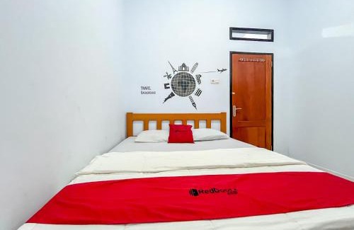 Ampana Casa | RedDoorz Syariah at Home Ampana Guest House Ampana Kota