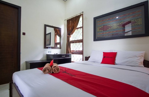 Pulau Maitara Casa | RedDoorz Syariah near Ngade Lake