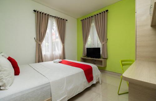 Cilandak Casa | RedDoorz Syariah near Prasetya Mulya Cilandak campus