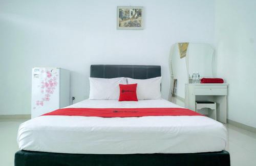 Lubuk Baja Hotel | RedDoorz Syariah near RS Awal Bros Batam