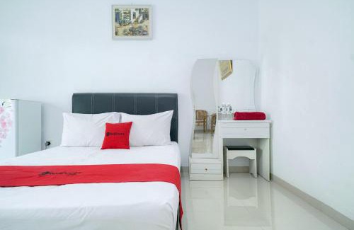 Lubuk Baja Hotel | RedDoorz Syariah near RS Awal Bros Batam