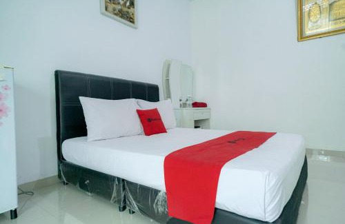 Lubuk Baja Hotel | RedDoorz Syariah near RS Awal Bros Batam