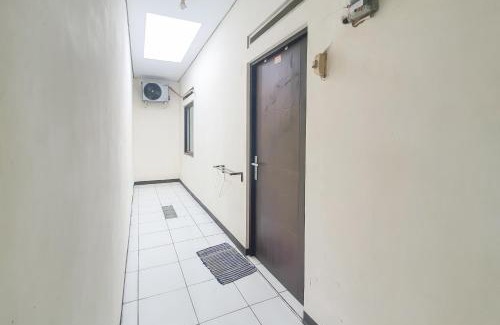 Sumber Hotel | RedDoorz Syariah near Universitas Muhammadiyah Cirebon