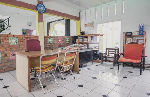 Jambi Casa | RedDoorz Syariah @ Pasir Putih Jambi