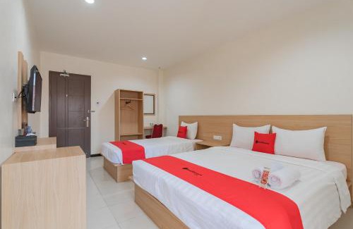 Pontianak Hotel | RedDoorz Syariah Plus near Tanjungpura University 2 Pontianak