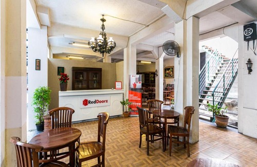 Solo City Centre Casa | RedDoorz @ Urip Sumoharjo Solo