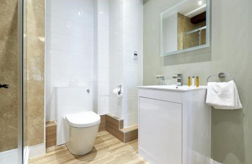 Moreton-in-Marsh Hotel | Redesdale Arms Hotel