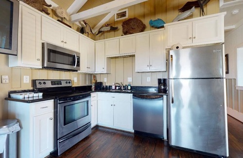 Galveston Casa | Redfish Tower: 3 BR, 3 BA House in Pt. Bolivar, Sleeps 8