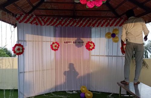 Palavakkam Hotel | Redfox Cinemascope An Apart Hotel