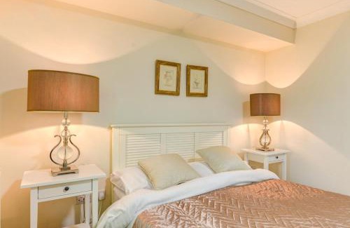 Redhill Apartamento | Redhill town centre apartment by Livingo