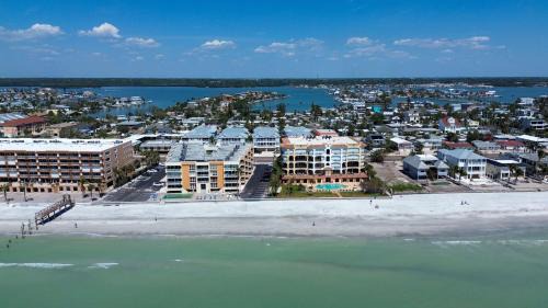Redington Beach Casa | Redington Beach Townhouse 1630